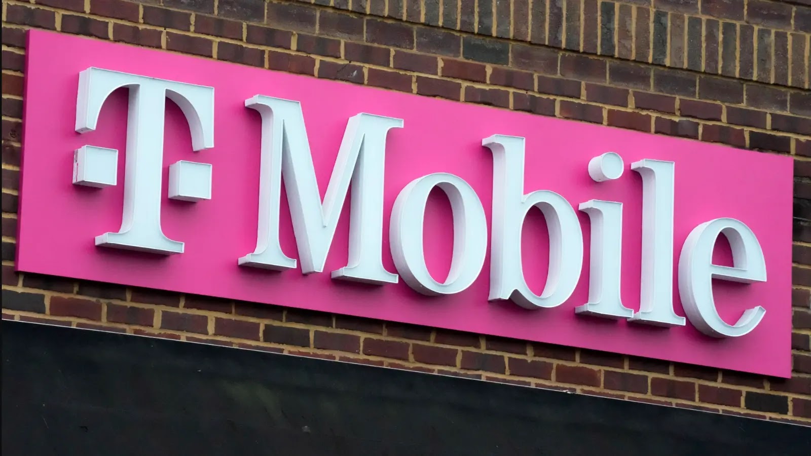 T-Mobile Hacked – China Launched Massive Cyber Attack on U.S. Telecom Networks