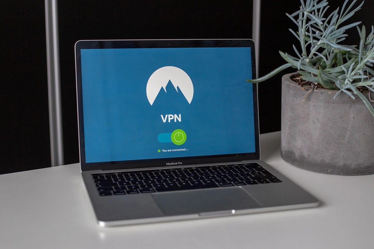 Best VPNs for Mac Users: Your Ultimate Security Guide for 2025